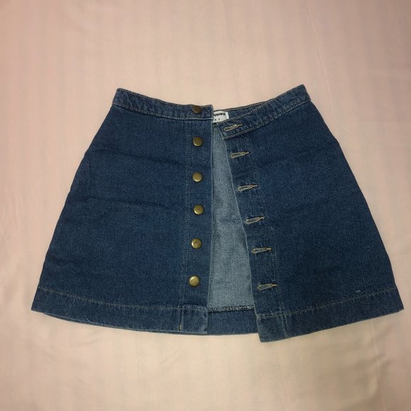 American Apparel denim button a-line mini skirt - Picture 3 of 3